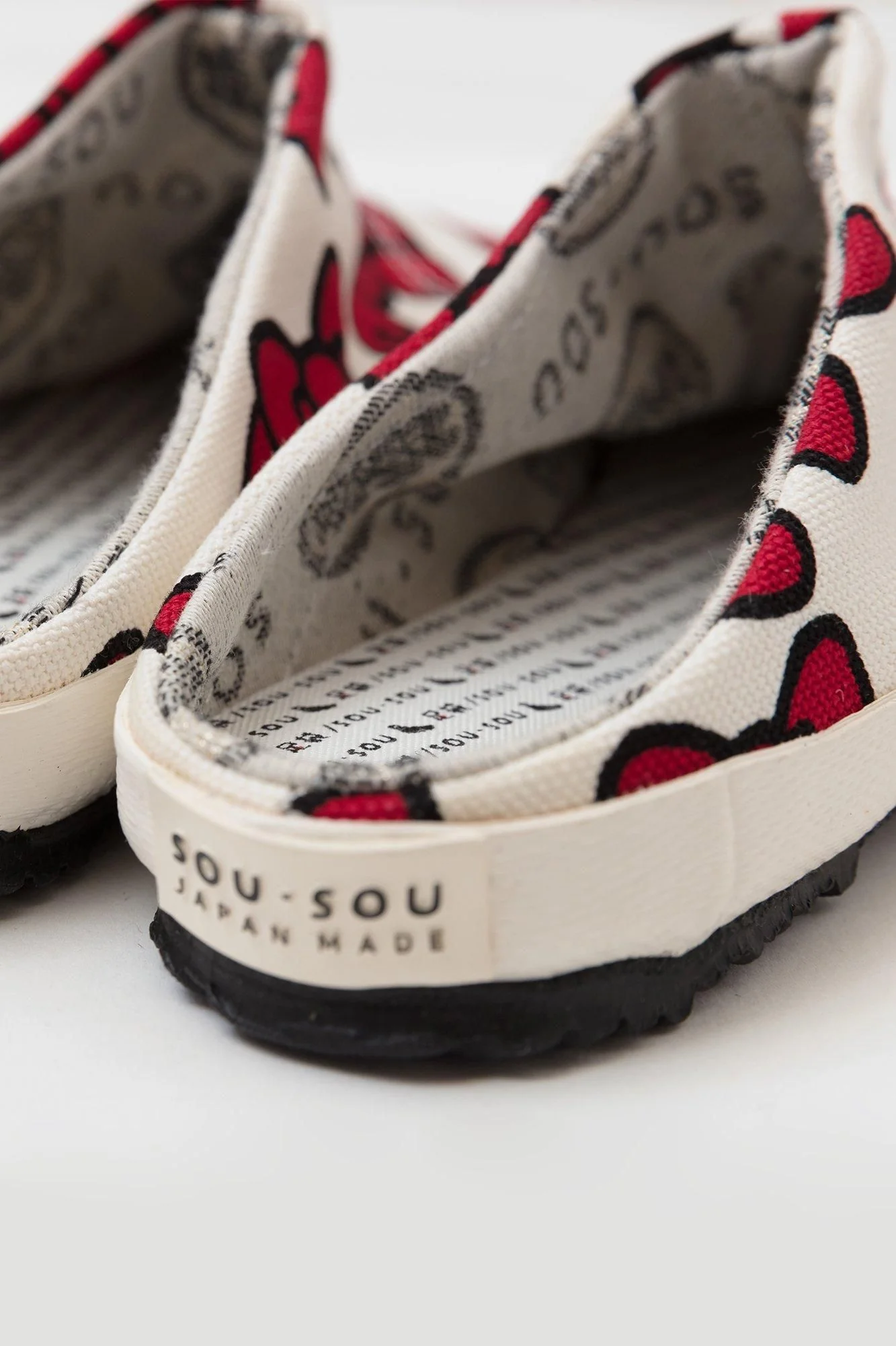 貼付つっかけ足袋/Hello Kitty×SOU・SOU - Image 11
