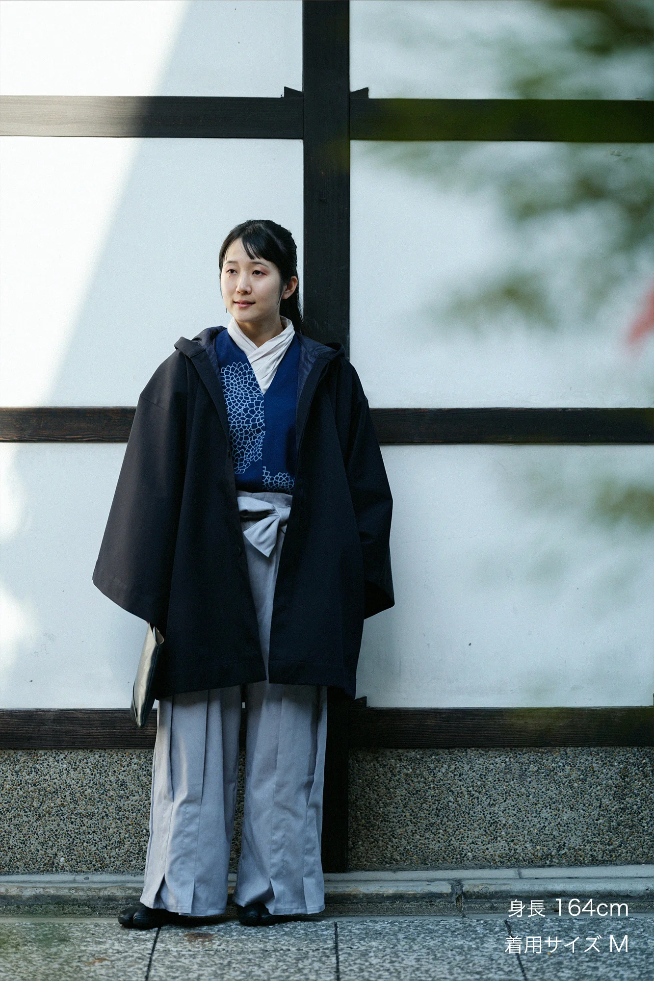 遮風(しゃふう) 舶来織(はくらいおり) 角袖頭巾外套(かくそでずきんがいとう) 袷(あわせ)/深紺(しんこん) - Image 3