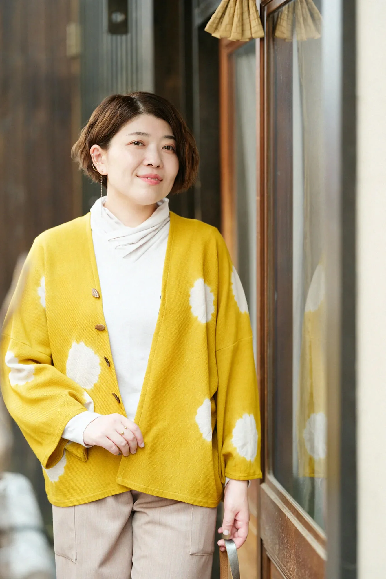 【net限定】近清絞り 梳毛(そもう) はつき/水玉大(みずたまだい) 芥子色(からしいろ)×灰白色(かいはくしょく) - Image 7