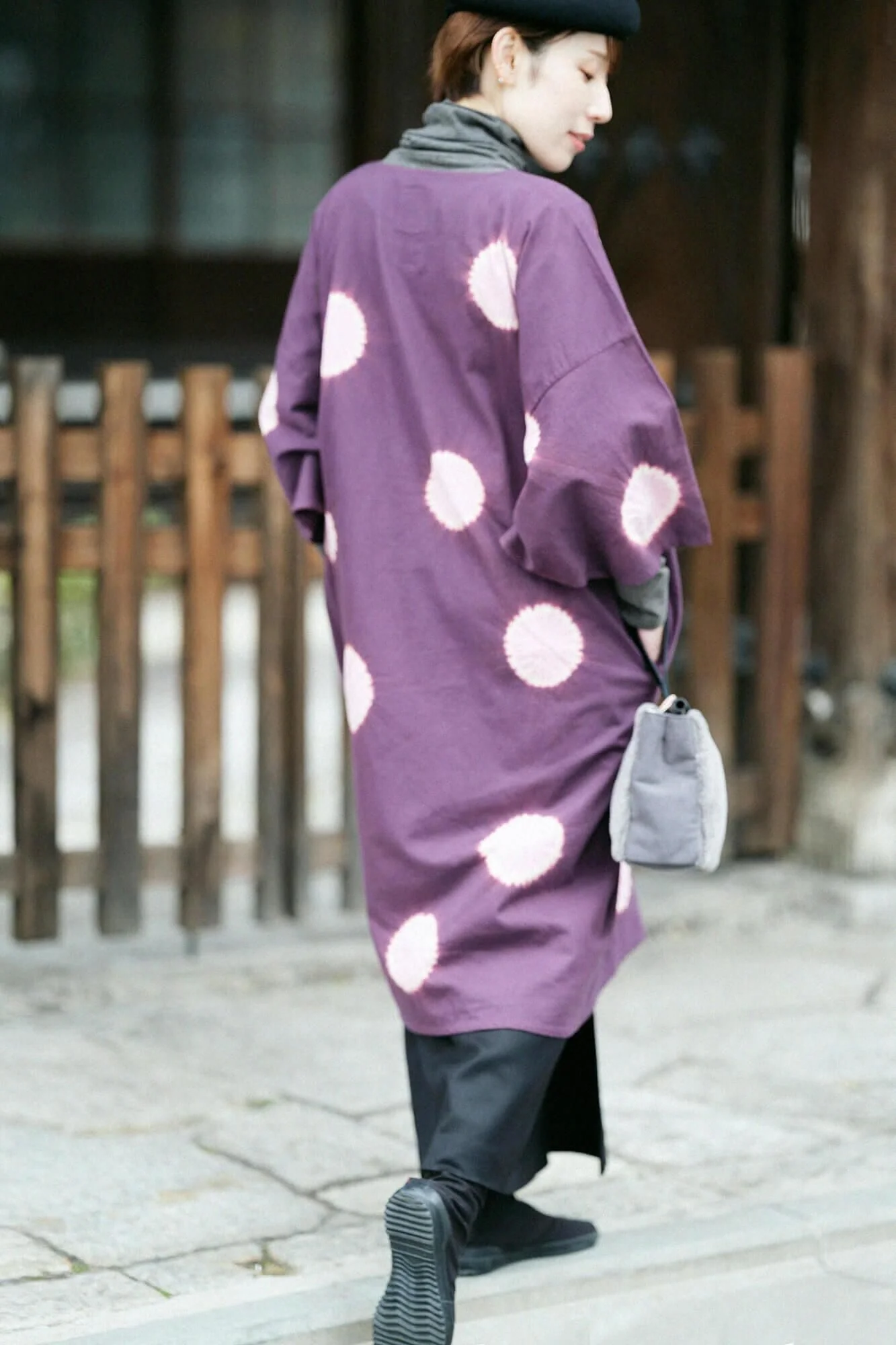 近清絞り 綿毛綾織(めんけあやおり) 薙刀長方形衣(なぎなたちょうほうけい)/水玉大(みずたまだい) 濃紫(こきむらさき)×鴇色(ときいろ) - Image 5