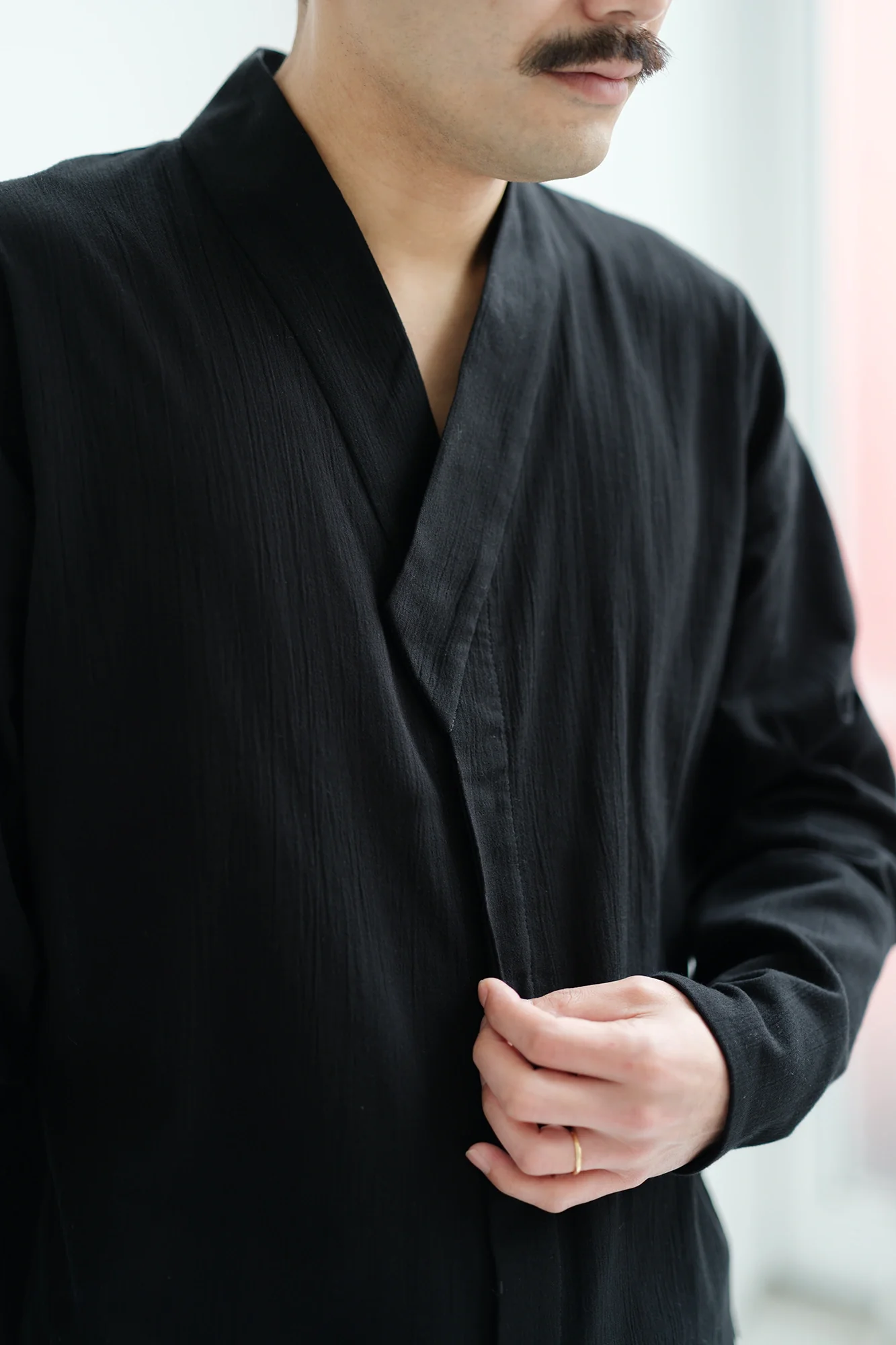 高島縮 20/20 筒袖襯衣（つつそでしんい）／濡羽色（ぬればいろ） - Image 5