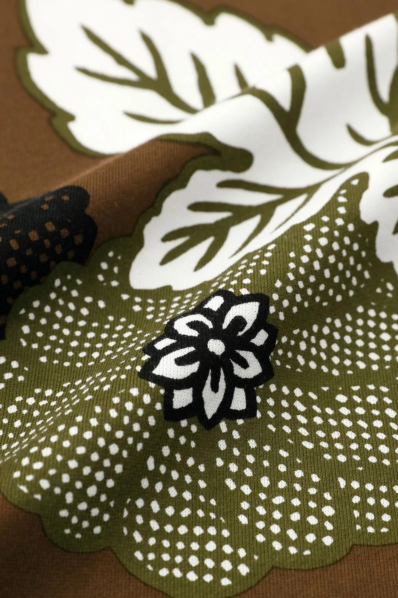 細裏毛（さざれうらけ） 長風靡（ながふうび）／籬菊模様（まがきぎくもよう） 写し（うつし） - Image 11
