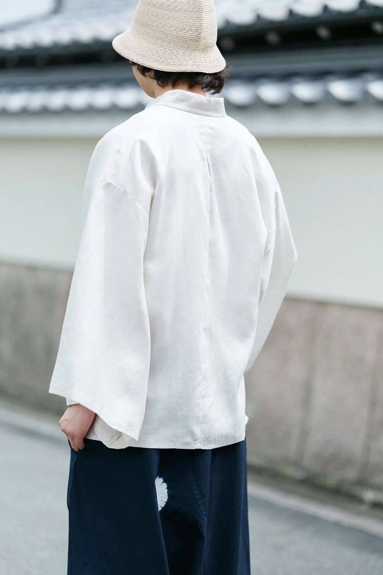 【net限定】麻 信秀草衣(しんしゅうそうい) 上(うえ)/象牙色(ぞうげいろ) - Image 5