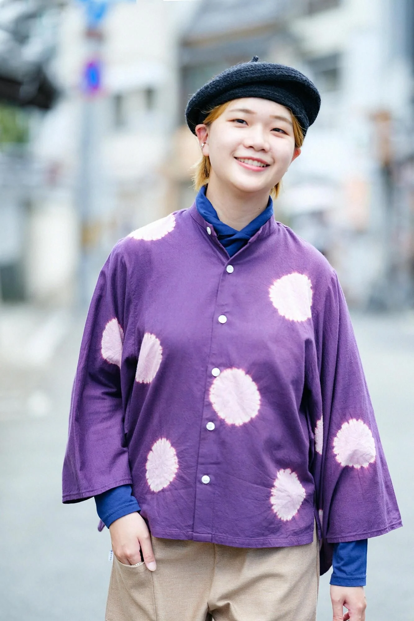近清絞り 綿毛綾織(めんけあやおり) 草衣(そうい) 上(うえ)/水玉大(みずたまだい) 濃紫(こきむらさき)×鴇色(ときいろ) - Image 4