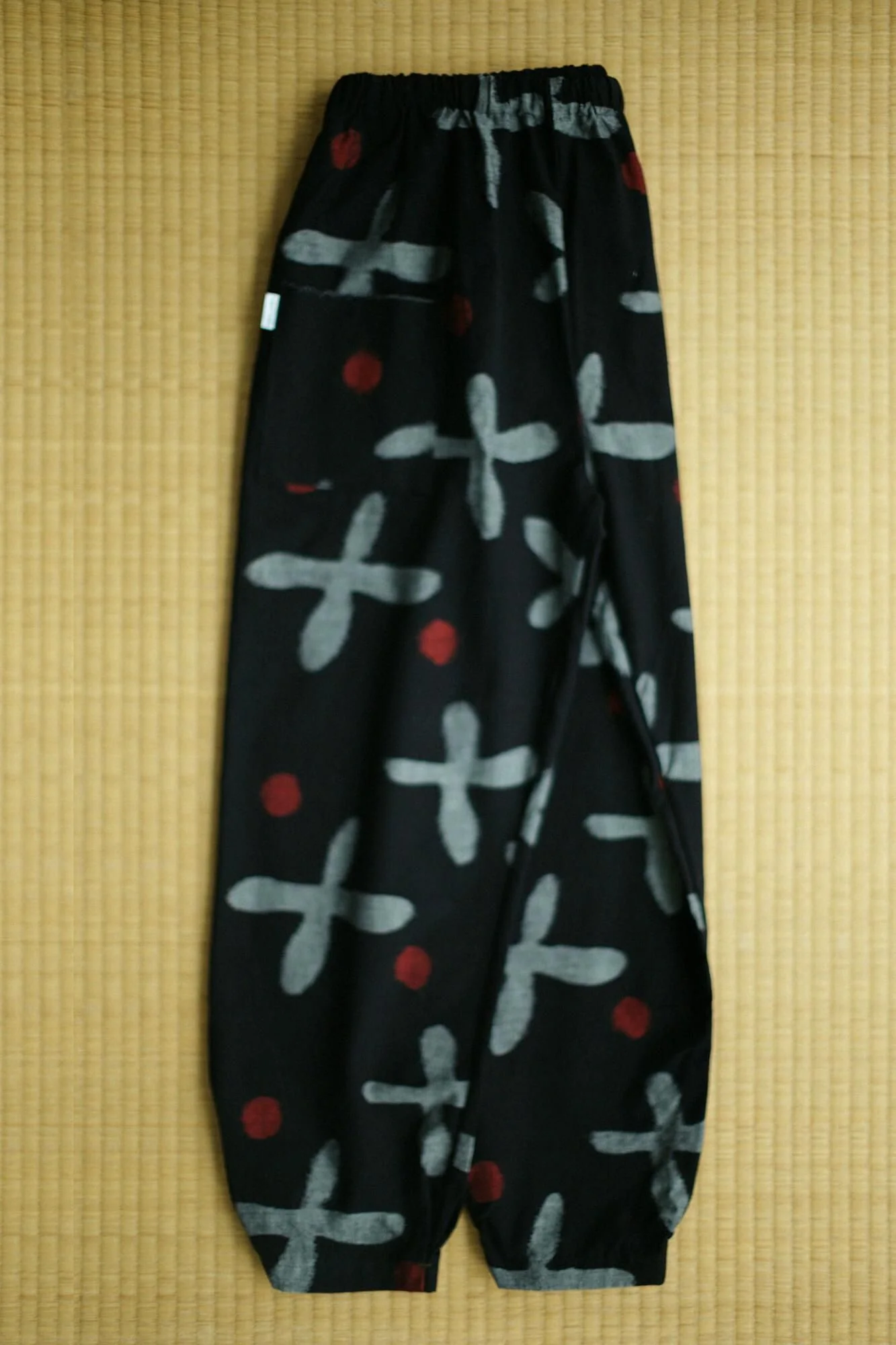 久留米絣 襞(ひだ)もんぺ/すずしろ草 濡羽色(ぬればいろ) - Image 10