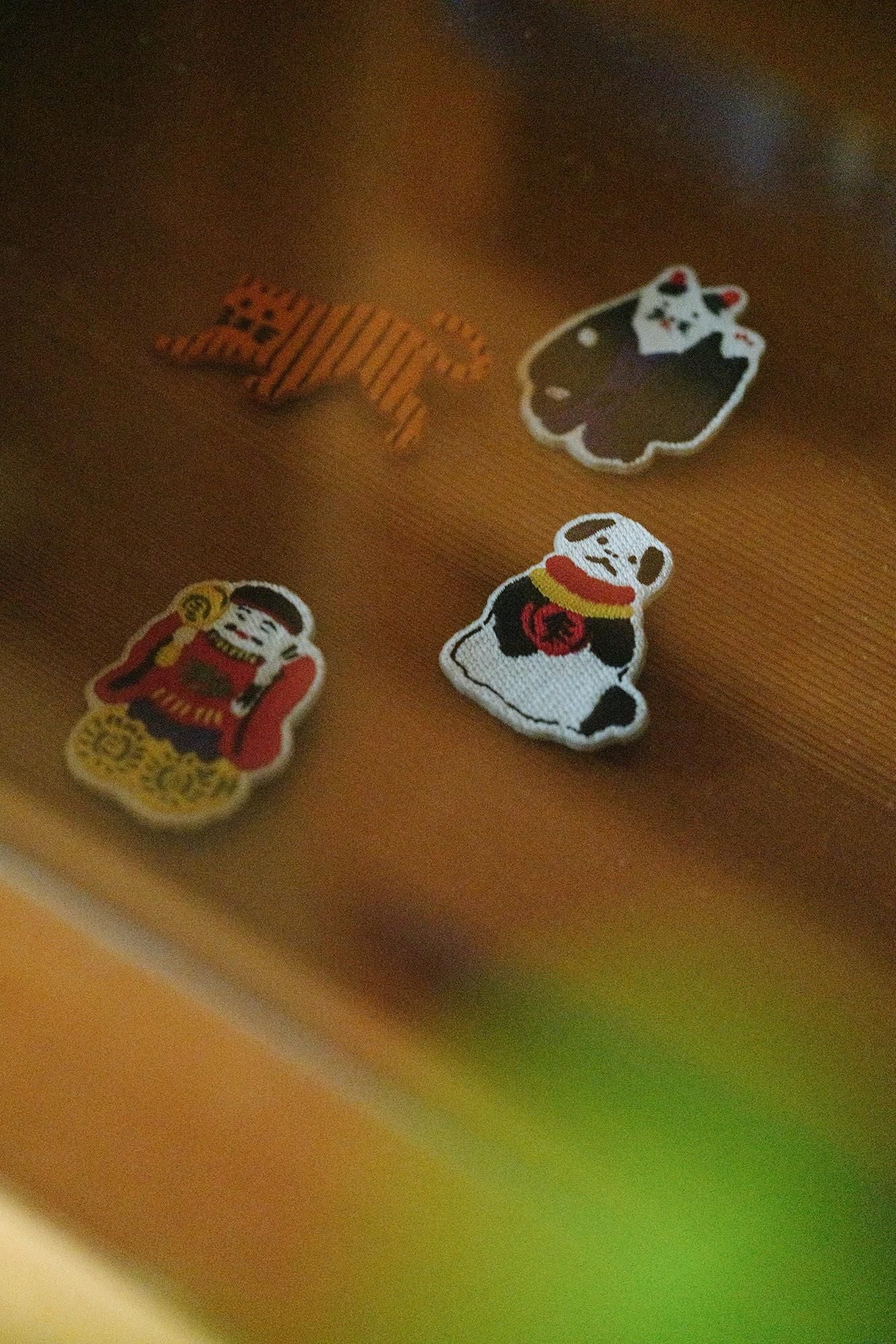 刺繍飾り（ししゅうかざり）／土人形（つちにんぎょう） 犬 - Image 6