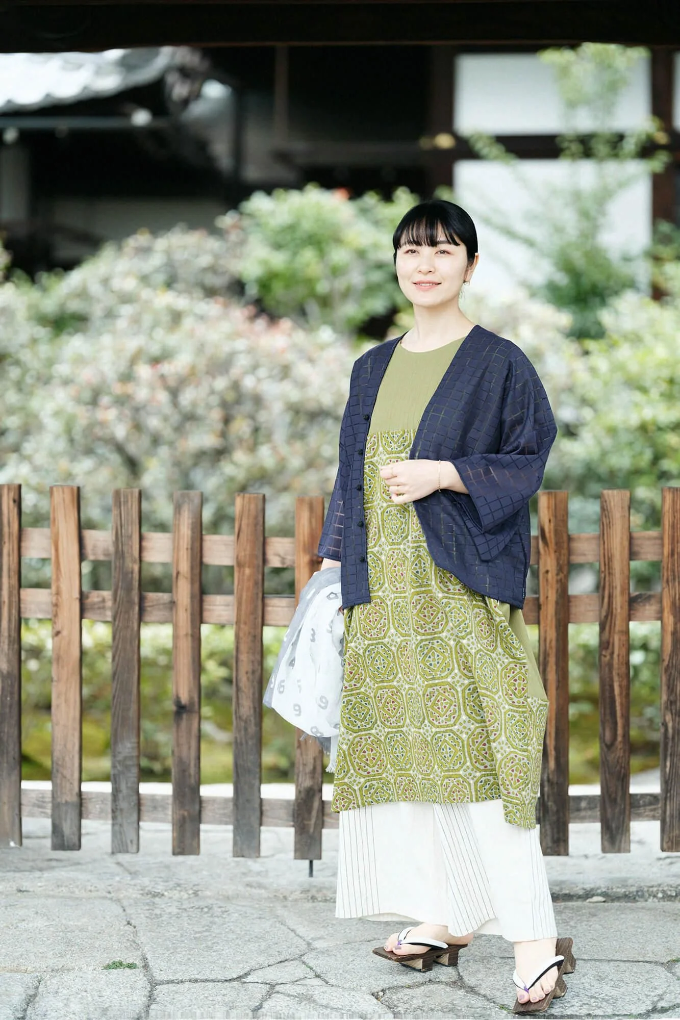 【net限定】高島縮 20/20 長方形衣（ちょうほうけい） 組（くみ） 裾文様（すそもんよう）／鶯鼠（うぐいすねず）×陶板（とうばん） - Image 8