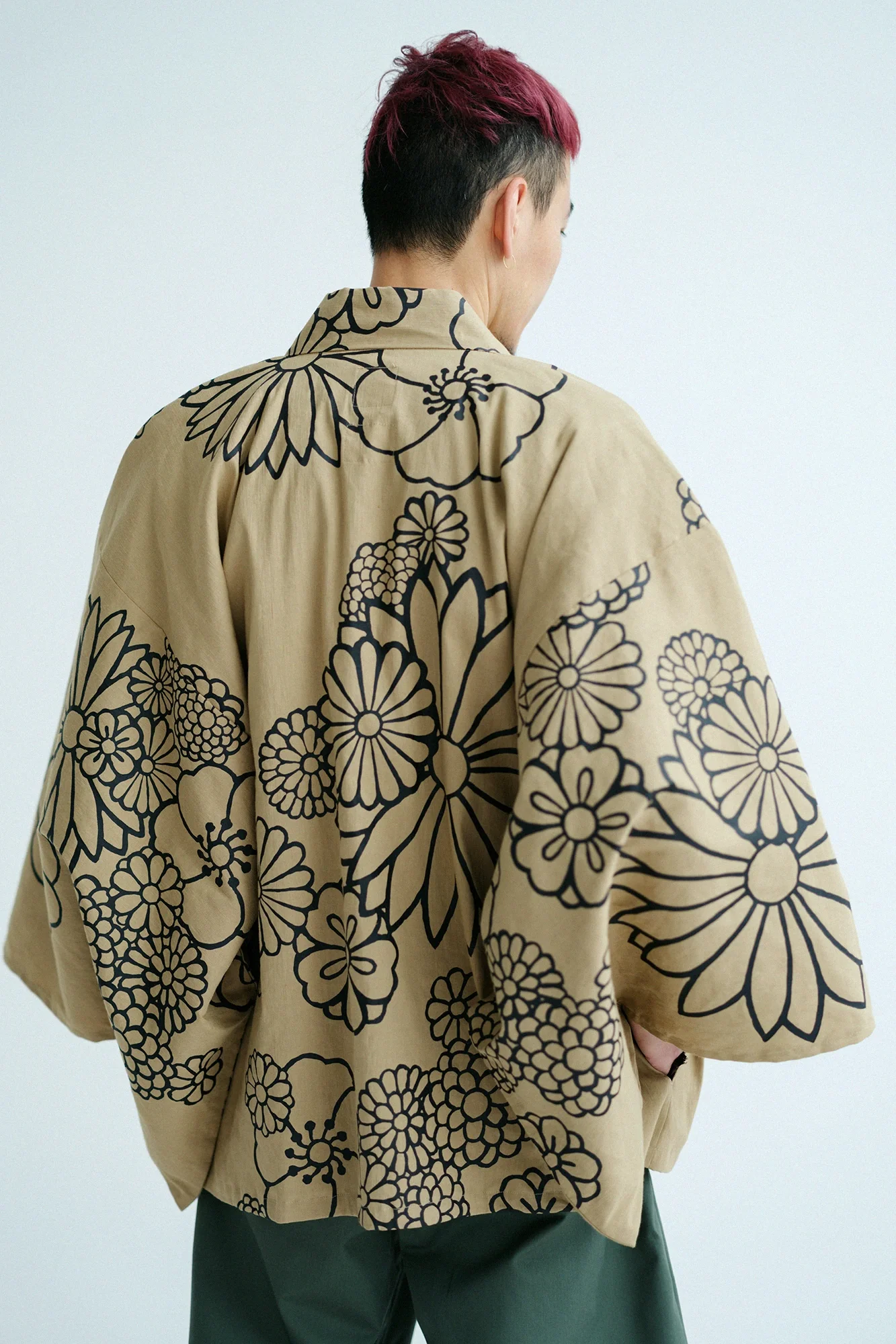 伸（しん） 綿麻（めんあさ） 角袖風靡（かくそでふうび）／金襴緞子（きんらんどんす） 黄橡（きつるばみ） - Image 4