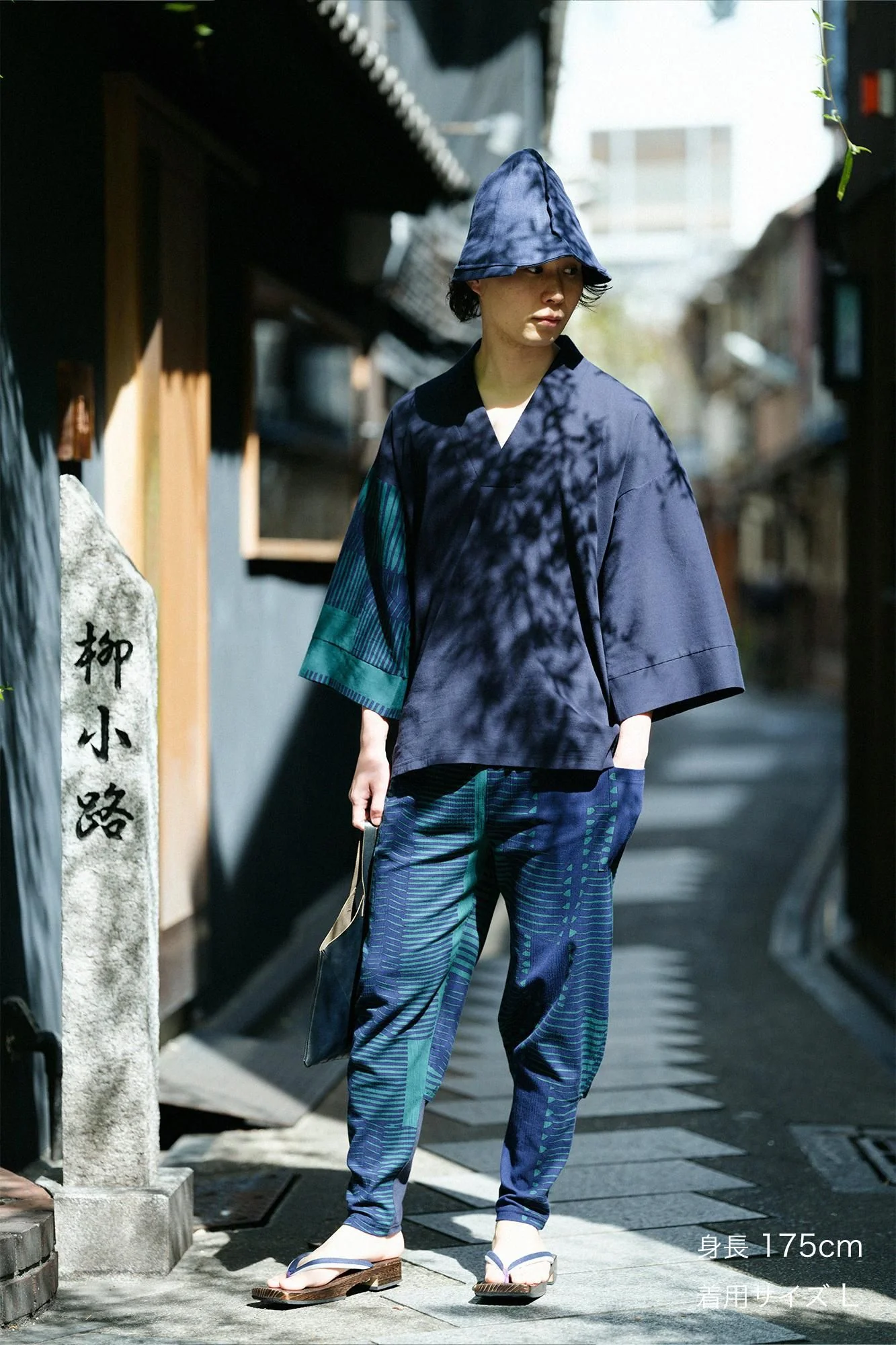 【net限定】高島縮 40/40 風靡(ふうび) 上 片身替わり(かたみがわり)/留紺(とめこん)×階(きざはし) - Image 3