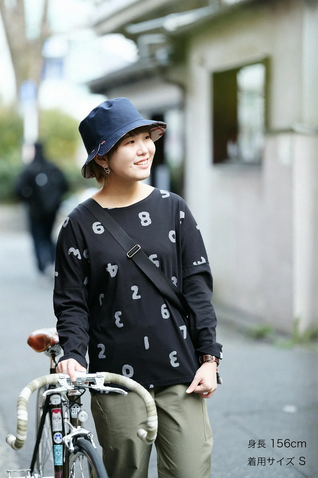 両面編（りょうめんあみ） 型ぬき長袖Tシャツ／SO-SU-U上下（しょうか） 濡羽色（ぬればいろ）▲ - Image 5