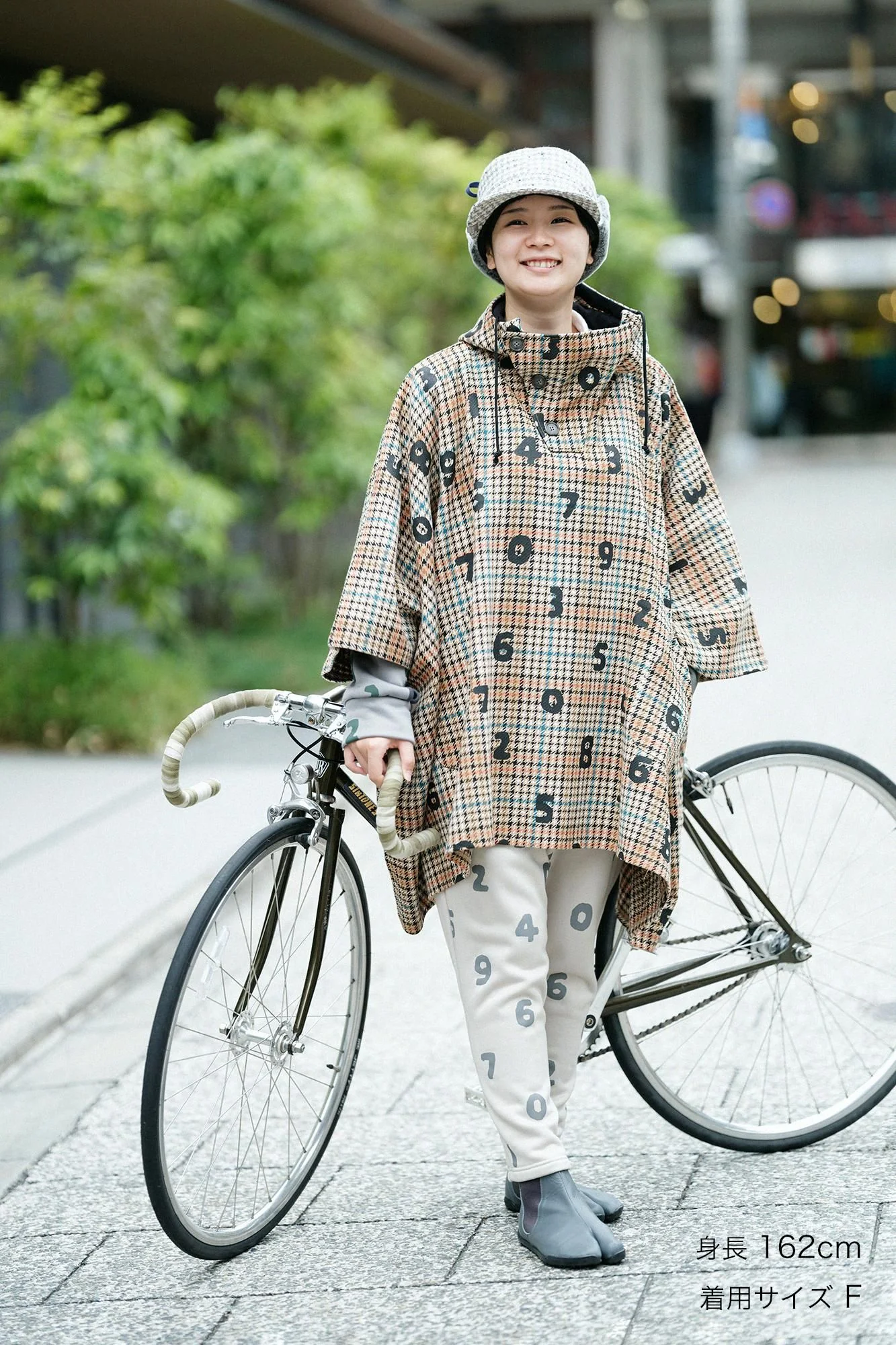 BALLIツイル BIKEポンチョ/SO-SU-Uと余白(よはく) クリームチェック - Image 4