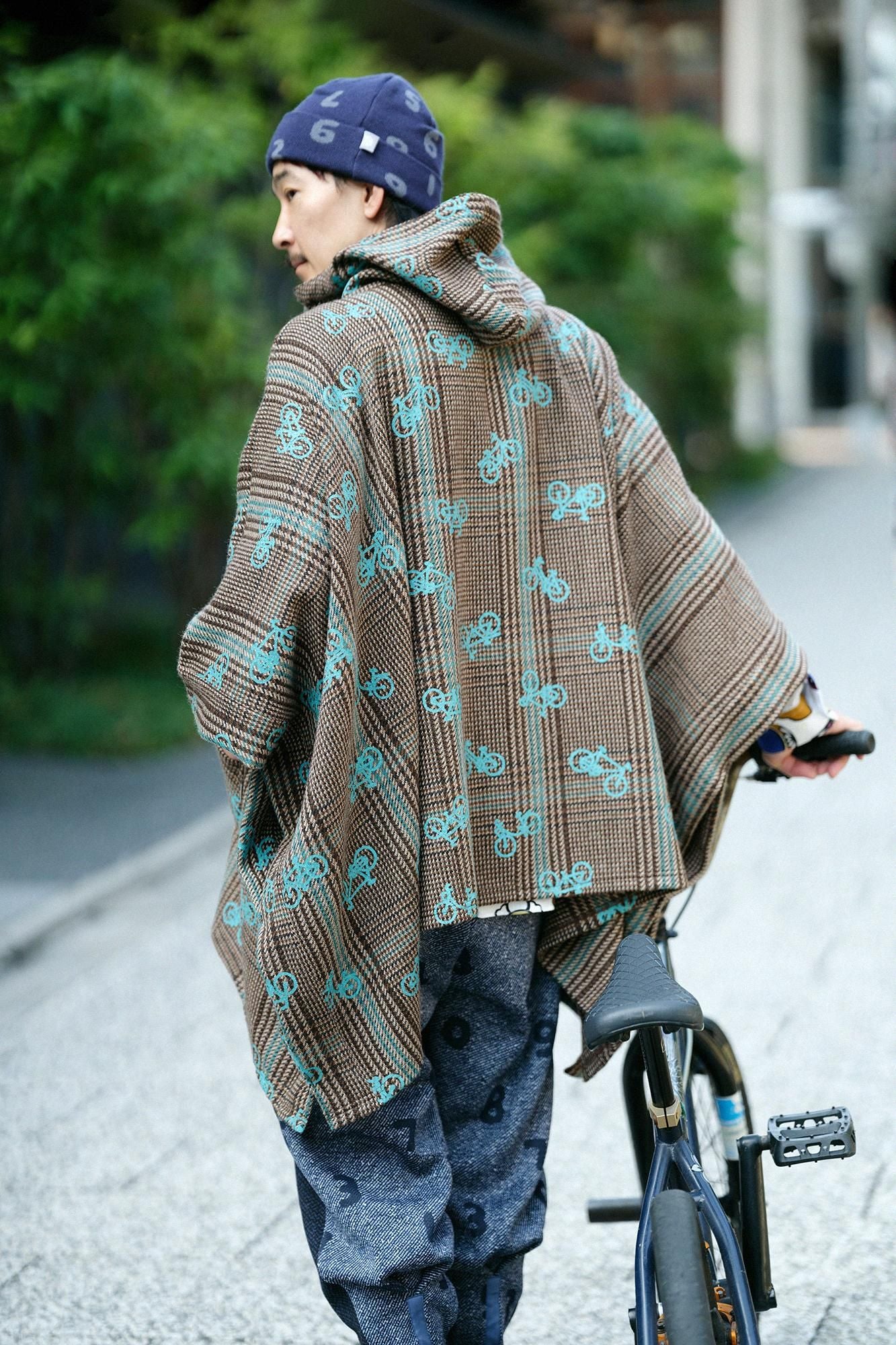 ウールツイード BIKEポンチョ/チャリンチャリンあっちこっちと余白(よはく) ブラウンチェック - Image 5