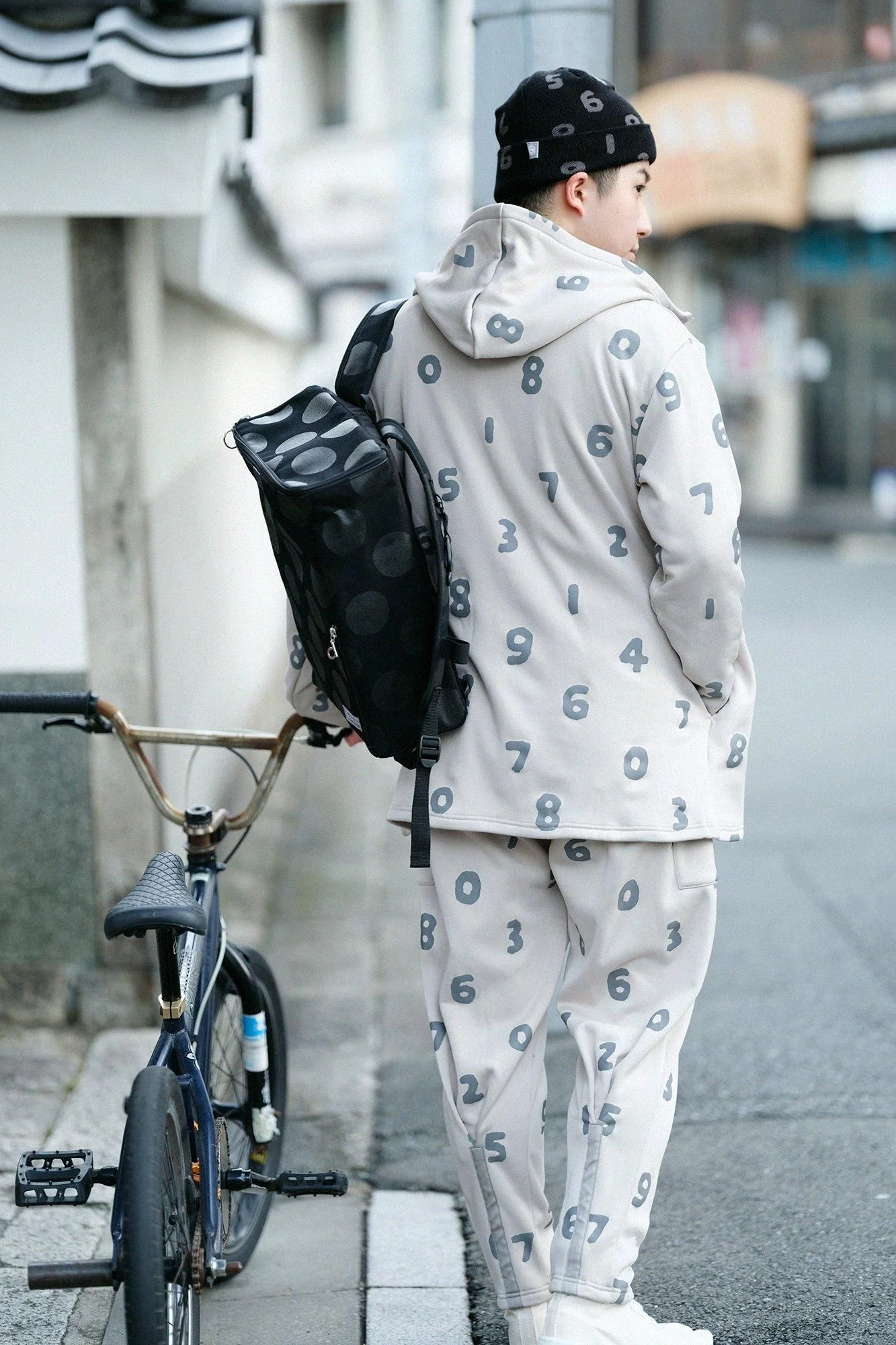 裏起毛フリース ZIP UPパーカー／SO-SU-U 灰白色（かいはくしょく） - Image 5