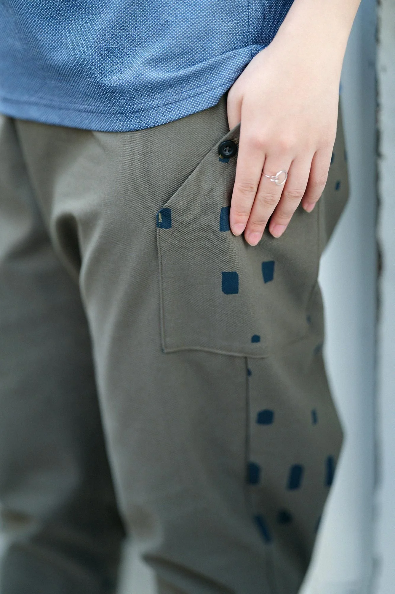 【net限定】綿×クールマックス(R) BIKEジョードプル／オリーブ×窓（まど） - Image 6