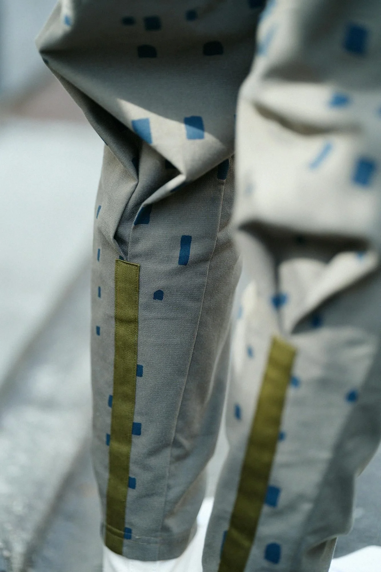 【net限定】綿×クールマックス(R) BIKEジョードプル／オリーブ×窓（まど） - Image 8