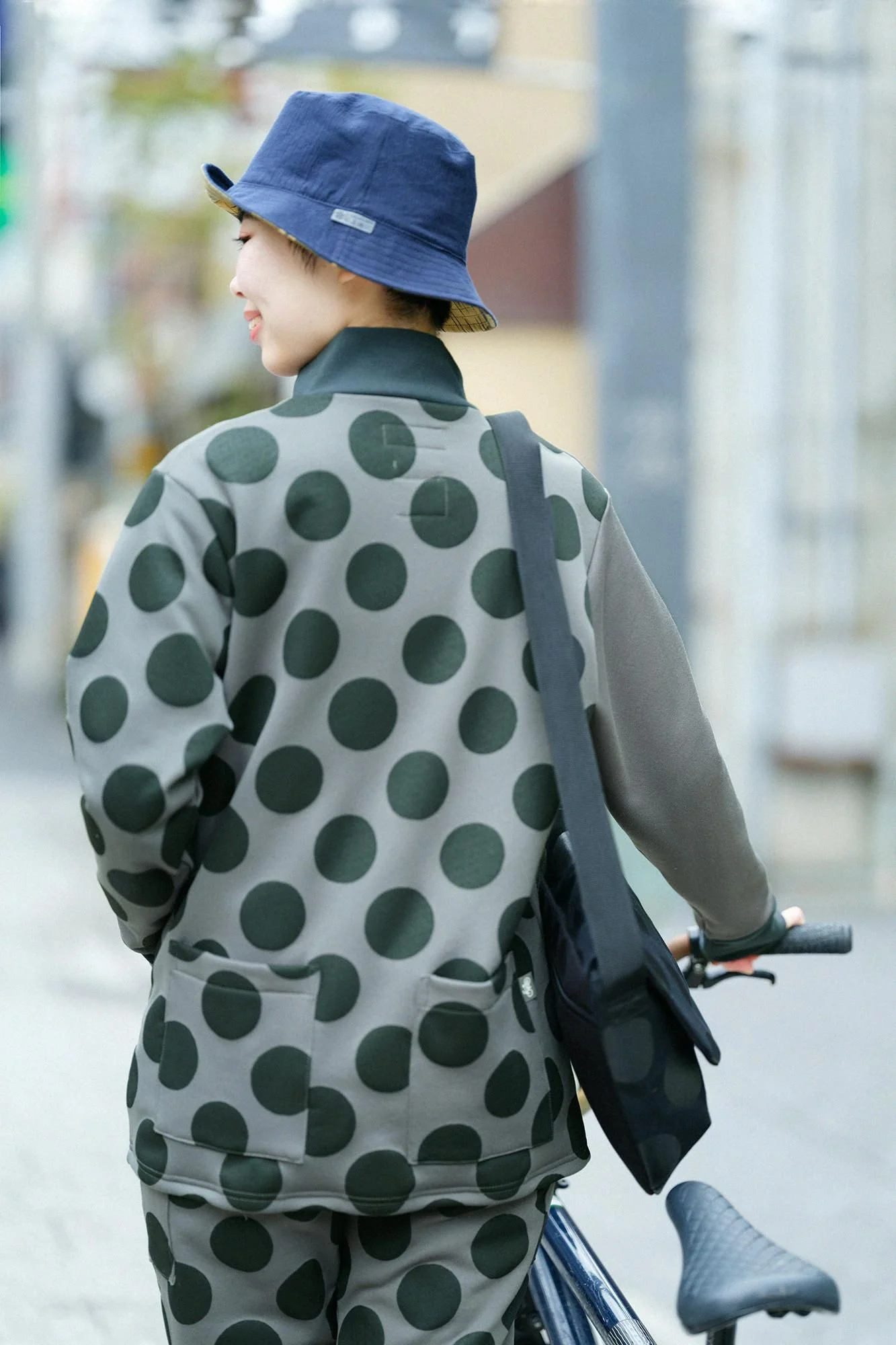 【net限定】ラッチパイルニット ZIP UP BIKEブルゾン／グレー×KPD - Image 3