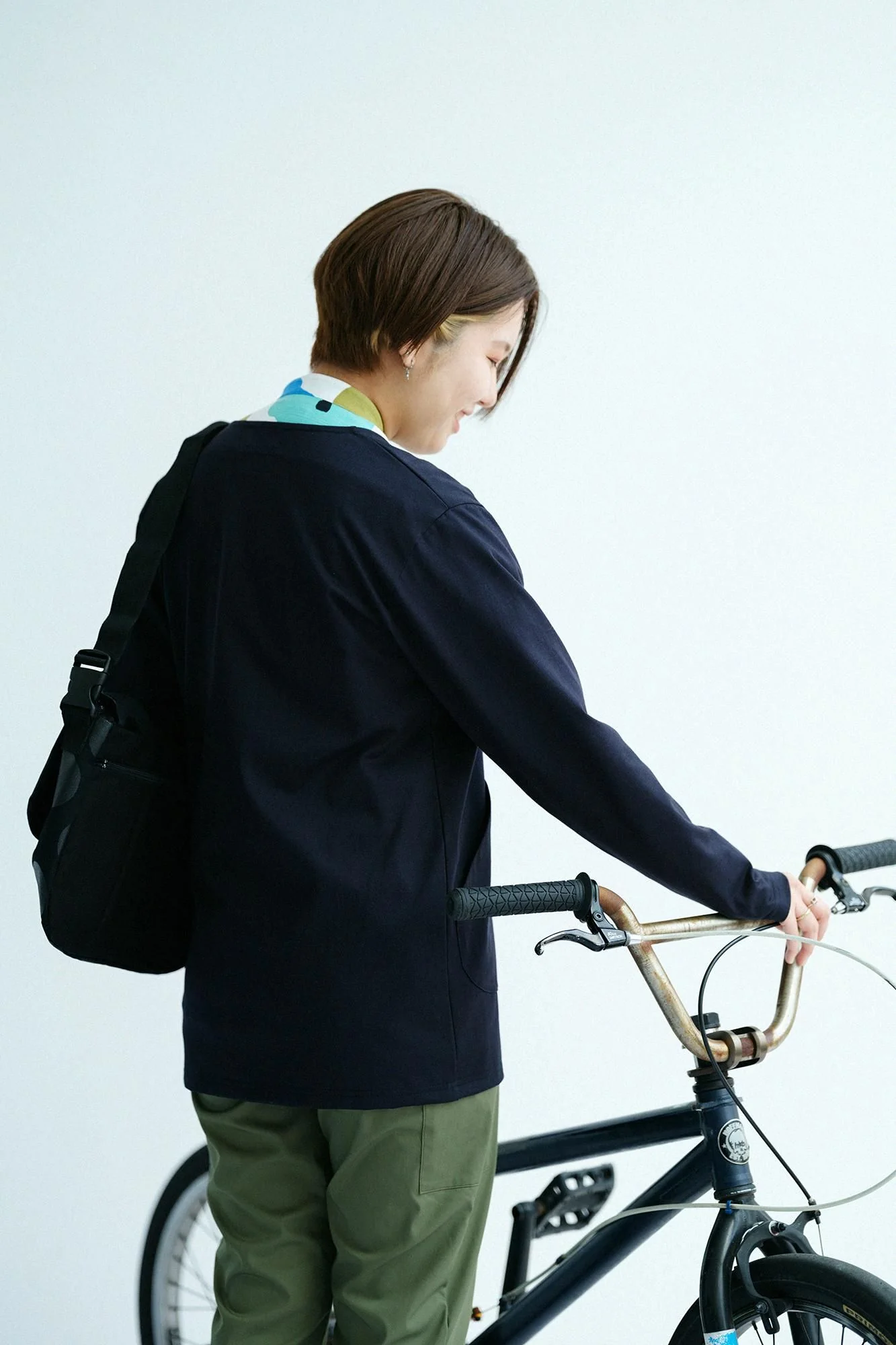 【net限定】コットンニット Vネック カーディガン/ネイビーブラック - Image 5