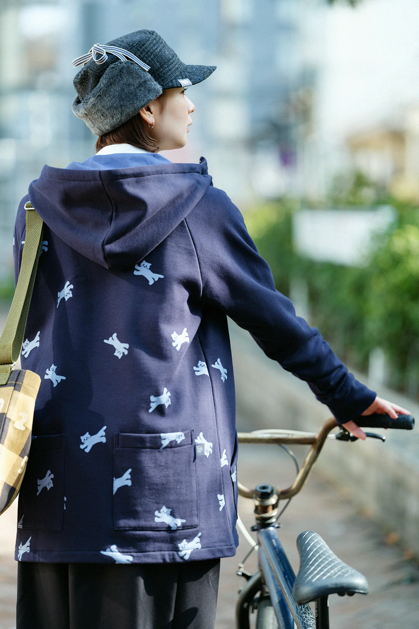 裏毛 BIKEパーカー/ねこ かけっこと余白(よはく) ネイビー - Image 5