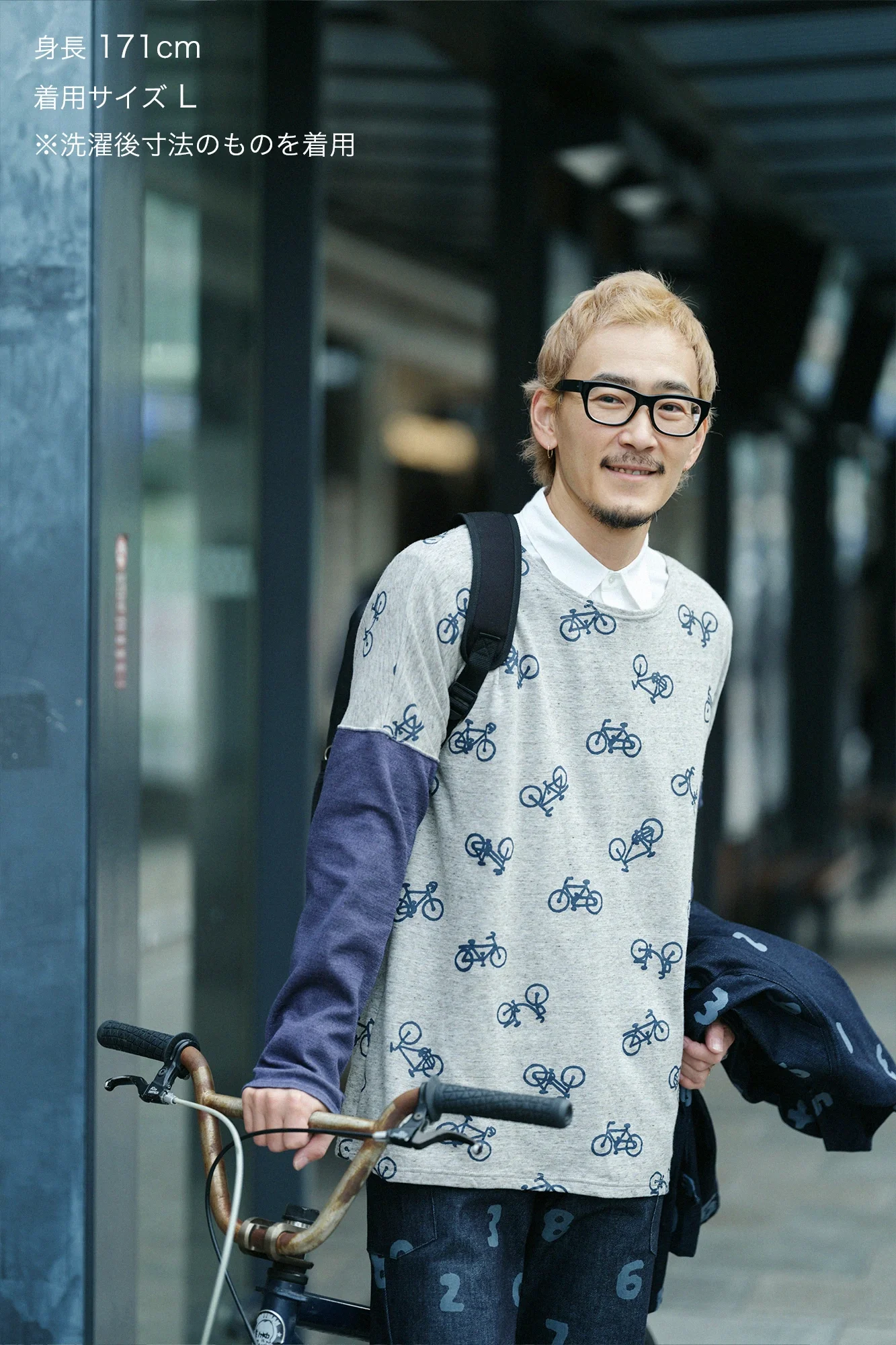 コットンリバーニット 型ぬき長袖Tシャツ／チャリンチャリンあっちこっち ヘザーサンドベージュ - Image 2