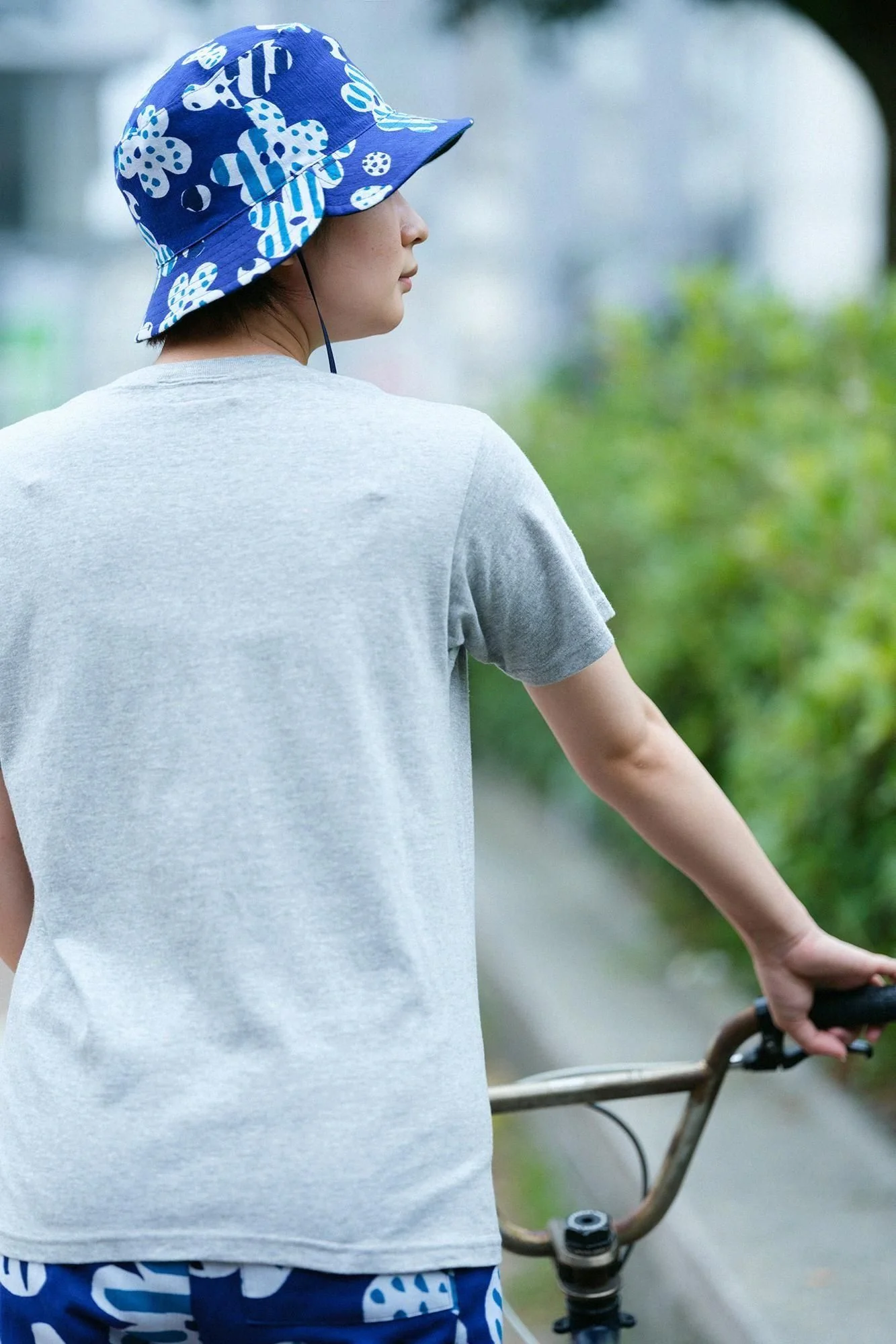 【net限定】半袖 ポケットTシャツ[5.0]／ヘザーグレー×SO-SU-U昆（こん）2 - Image 5