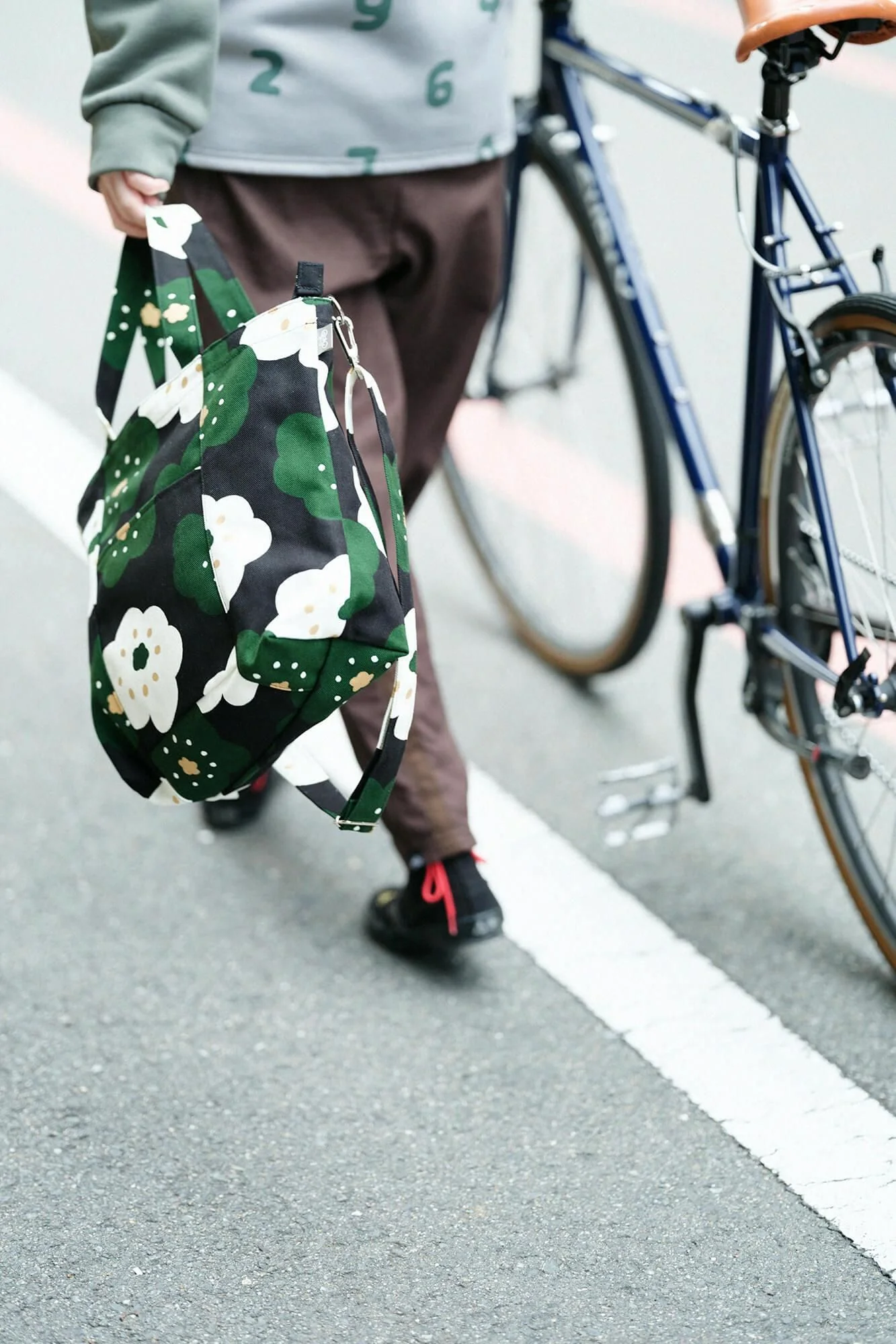 2WAY BIKE トート／ほほえみ 濡羽色（ぬればいろ） - Image 5