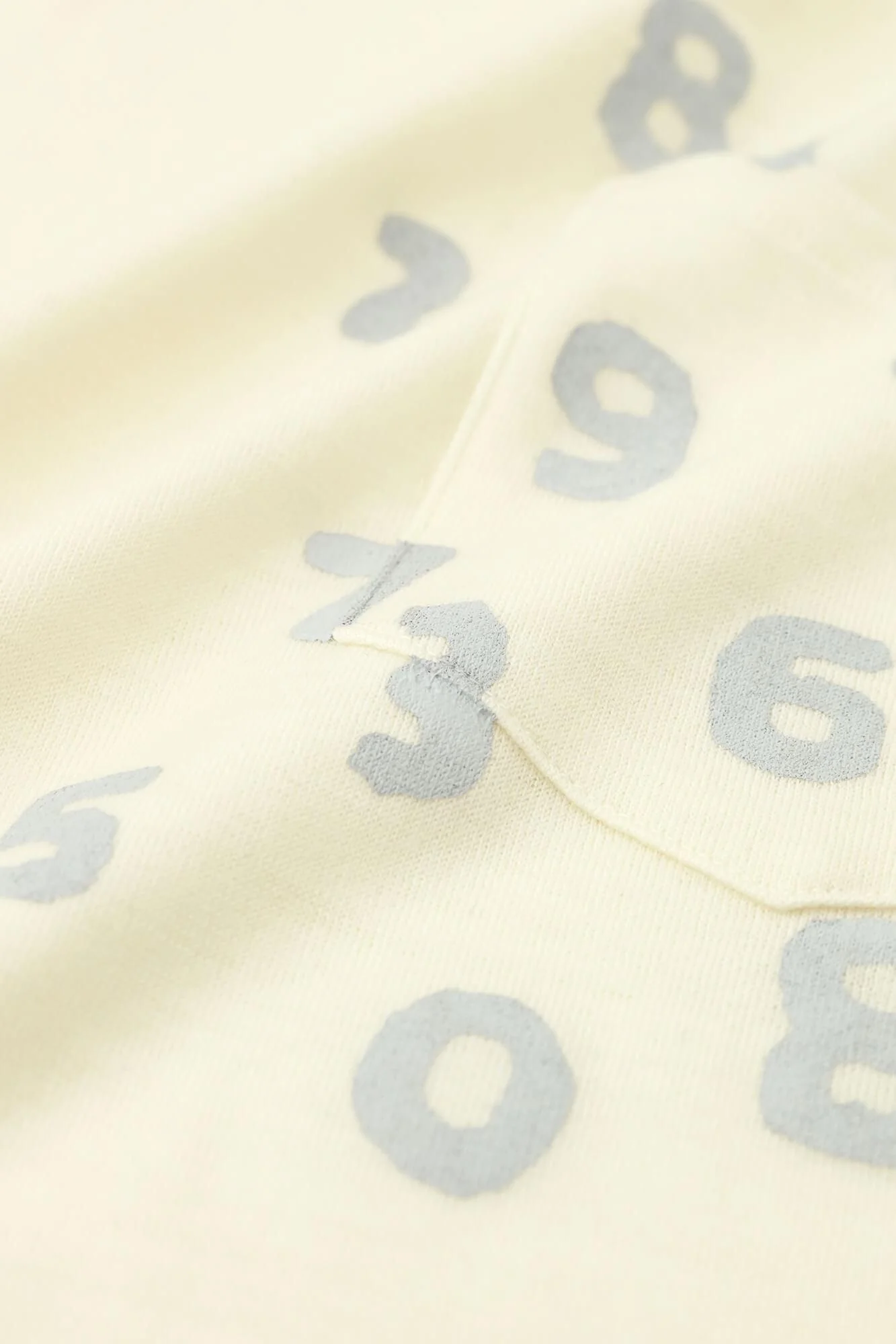 ウォッシャブルウール天竺 長袖ポケットTシャツ／鳥の子色（とりのこいろ） - Image 16