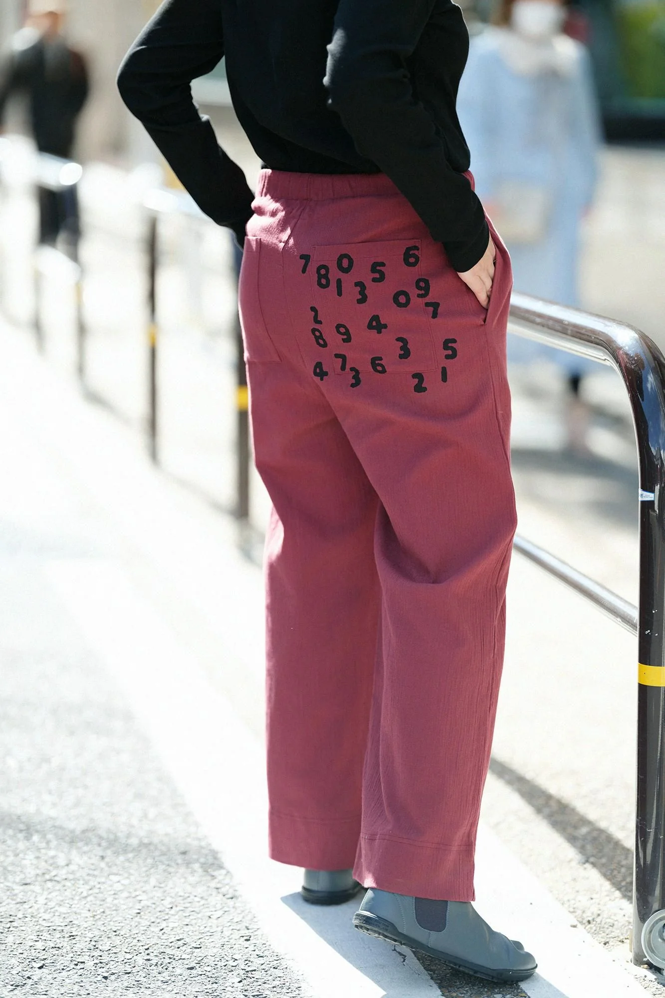 【net限定】高島縮 20/10 ワイドパンツ2.0/柘榴色(ざくろいろ) - Image 6