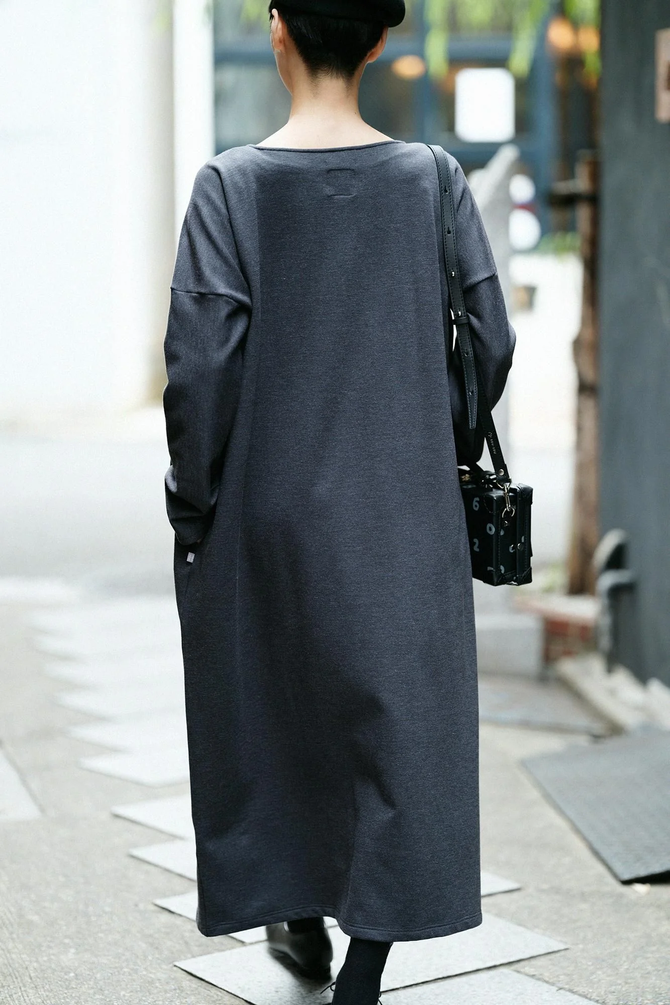 ソフトサーモ(R) 裏起毛ボートネック L/Sワンピース マキシ丈/濃鼠(こいねず) - Image 4