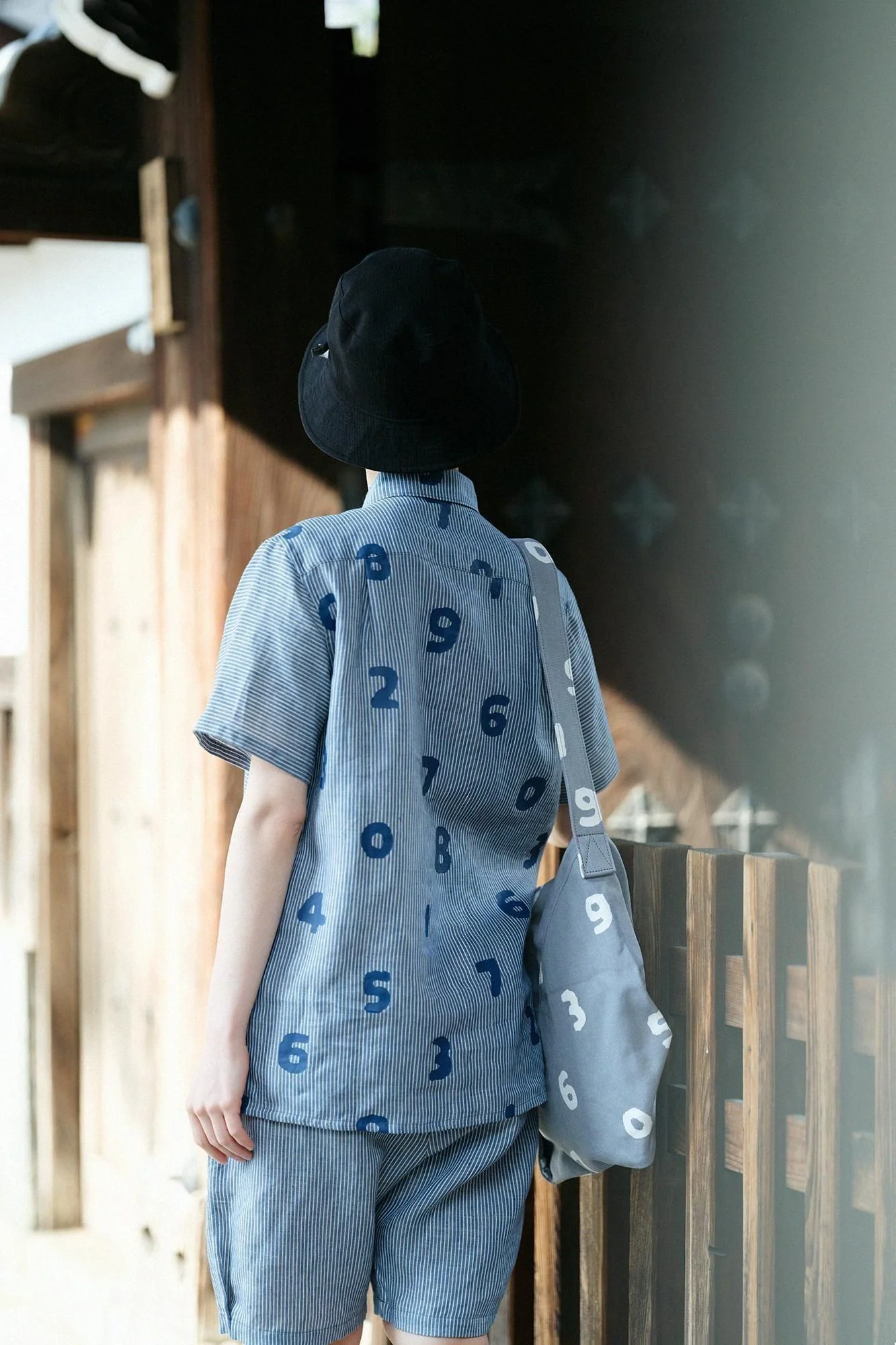 【net限定】リネンストライプ W.P.半袖シャツ/SO-SU-U 空色鼠(そらいろねず) - Image 6