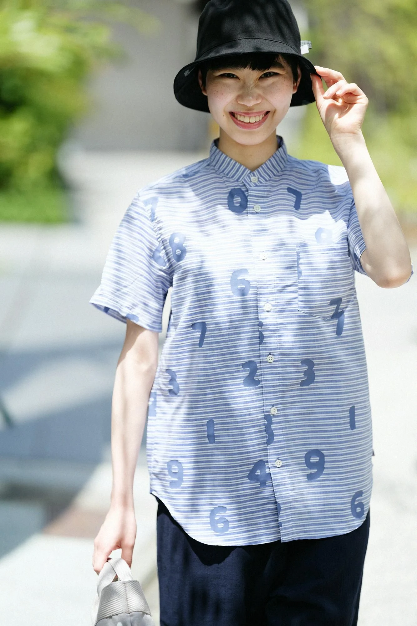 綿麻ボイル スタンドカラー半袖シャツ/SO-SU-U 紺青子持ち縞(こんじょうこもちしま) - Image 6