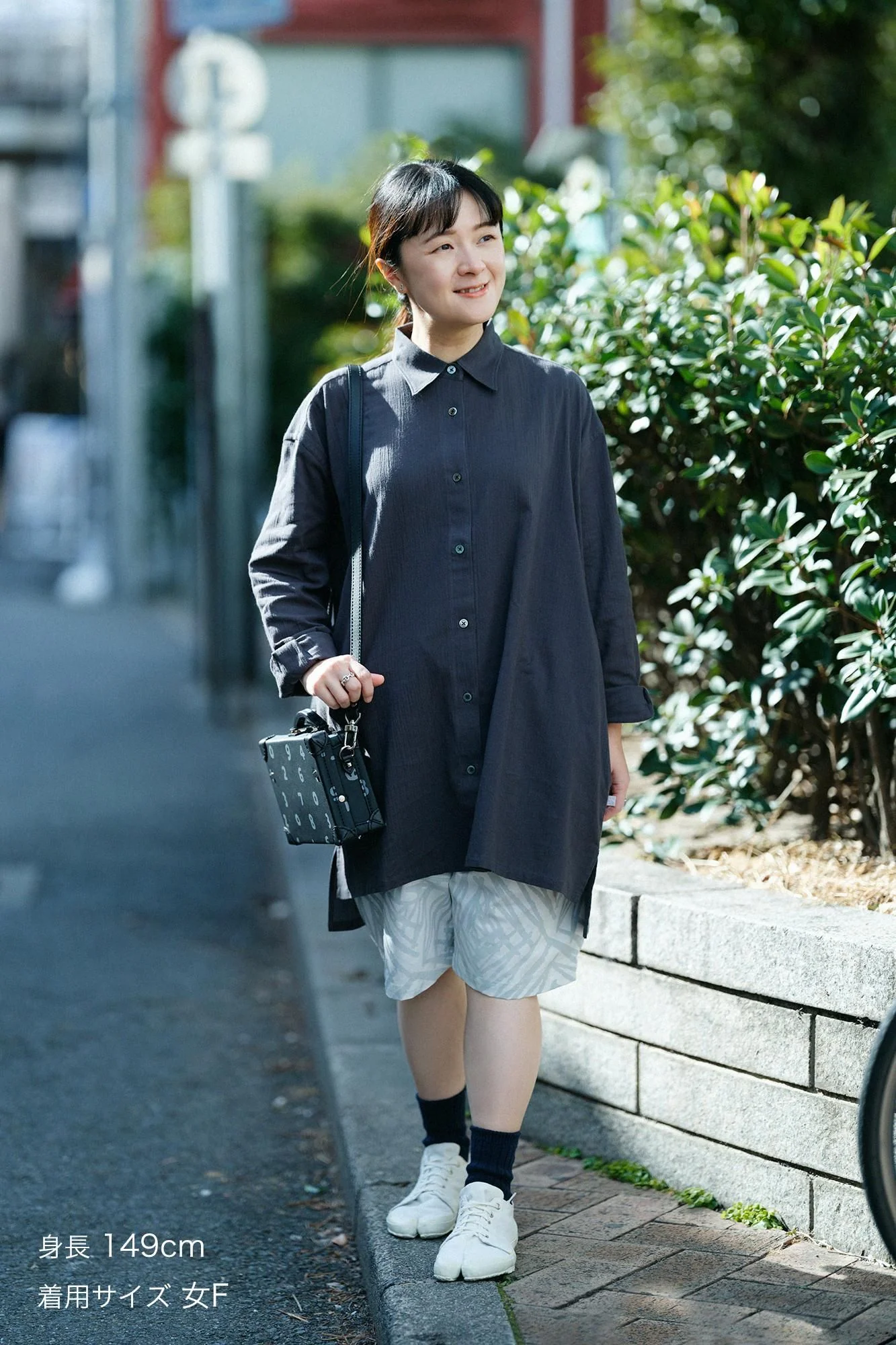 高島縮 20/20 グランチュニックシャツ/濃鉛(こいなまり) - Image 3