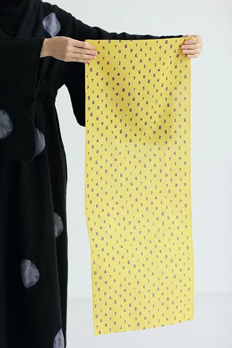 伊勢木綿 textile手ぬぐい/豆SO-SU-U 黄支子色(きくちなしいろ) - Image 3