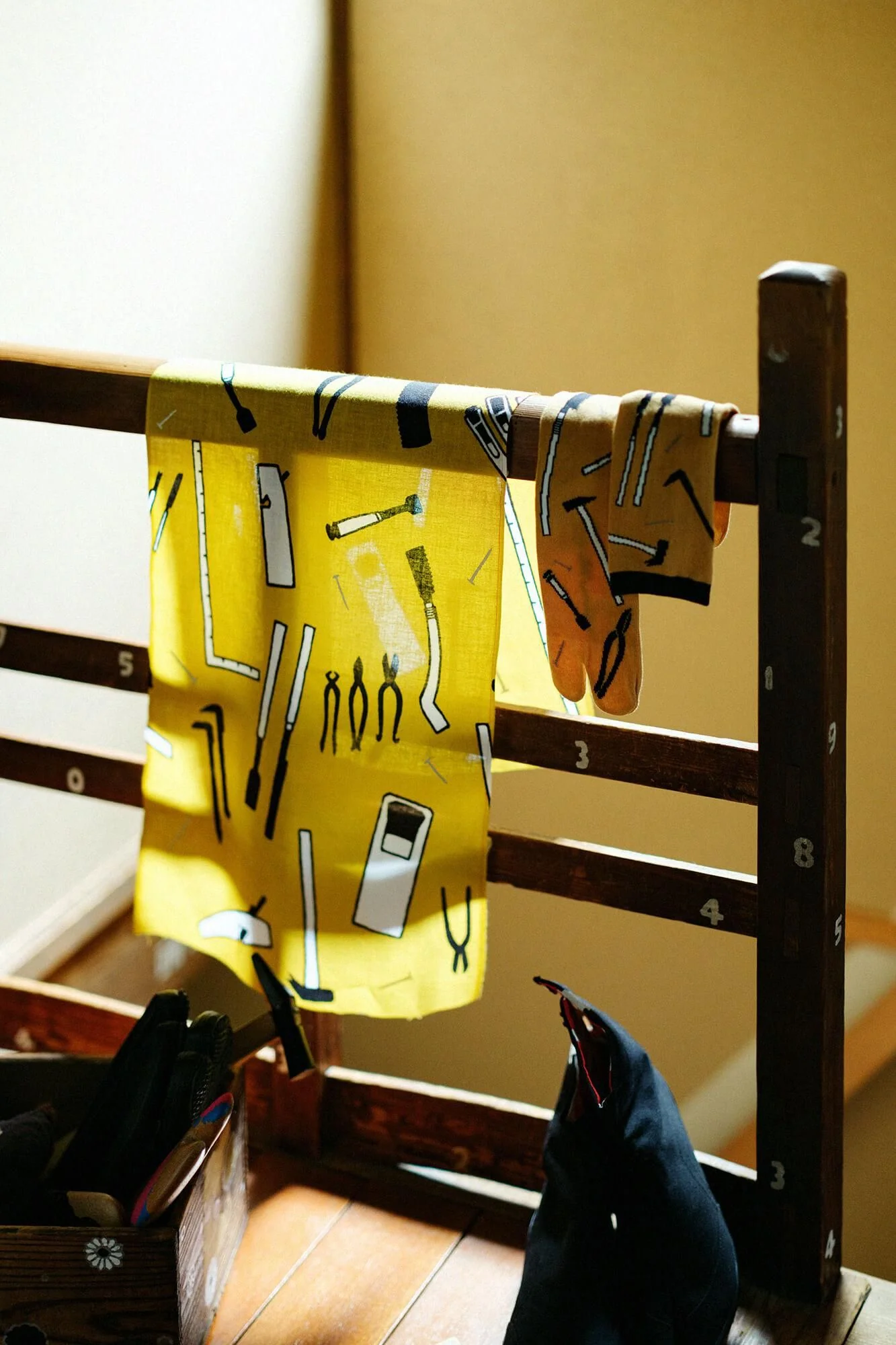 伊勢木綿 textile手ぬぐい/大工道具(だいくどうぐ) - Image 7