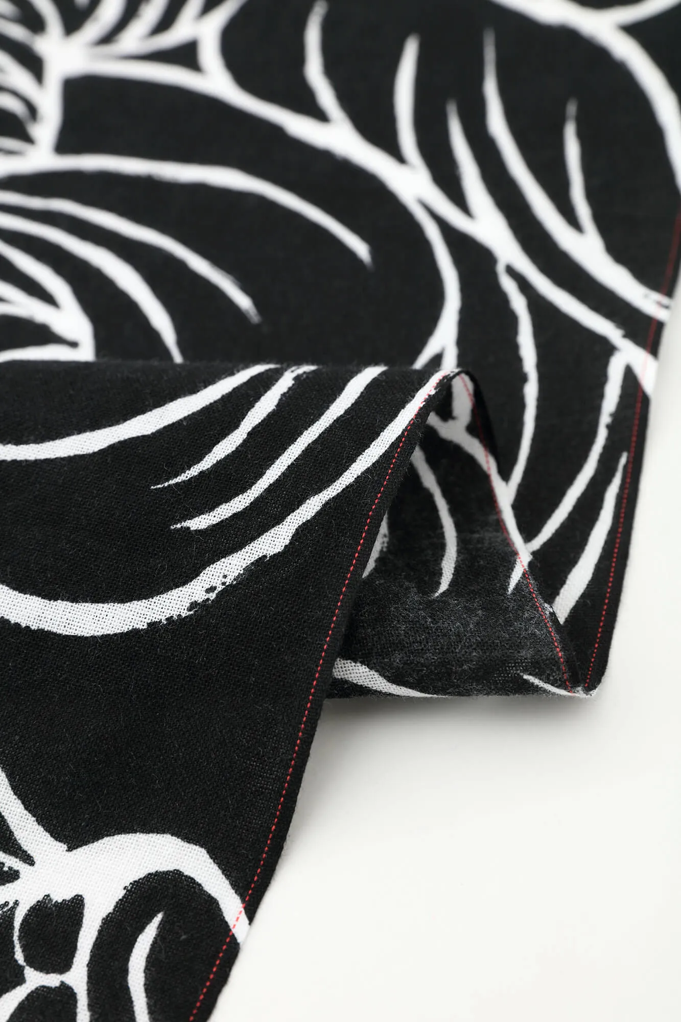 伊勢木綿 textile手ぬぐい（ひめ丈）／flying elephants - Image 3