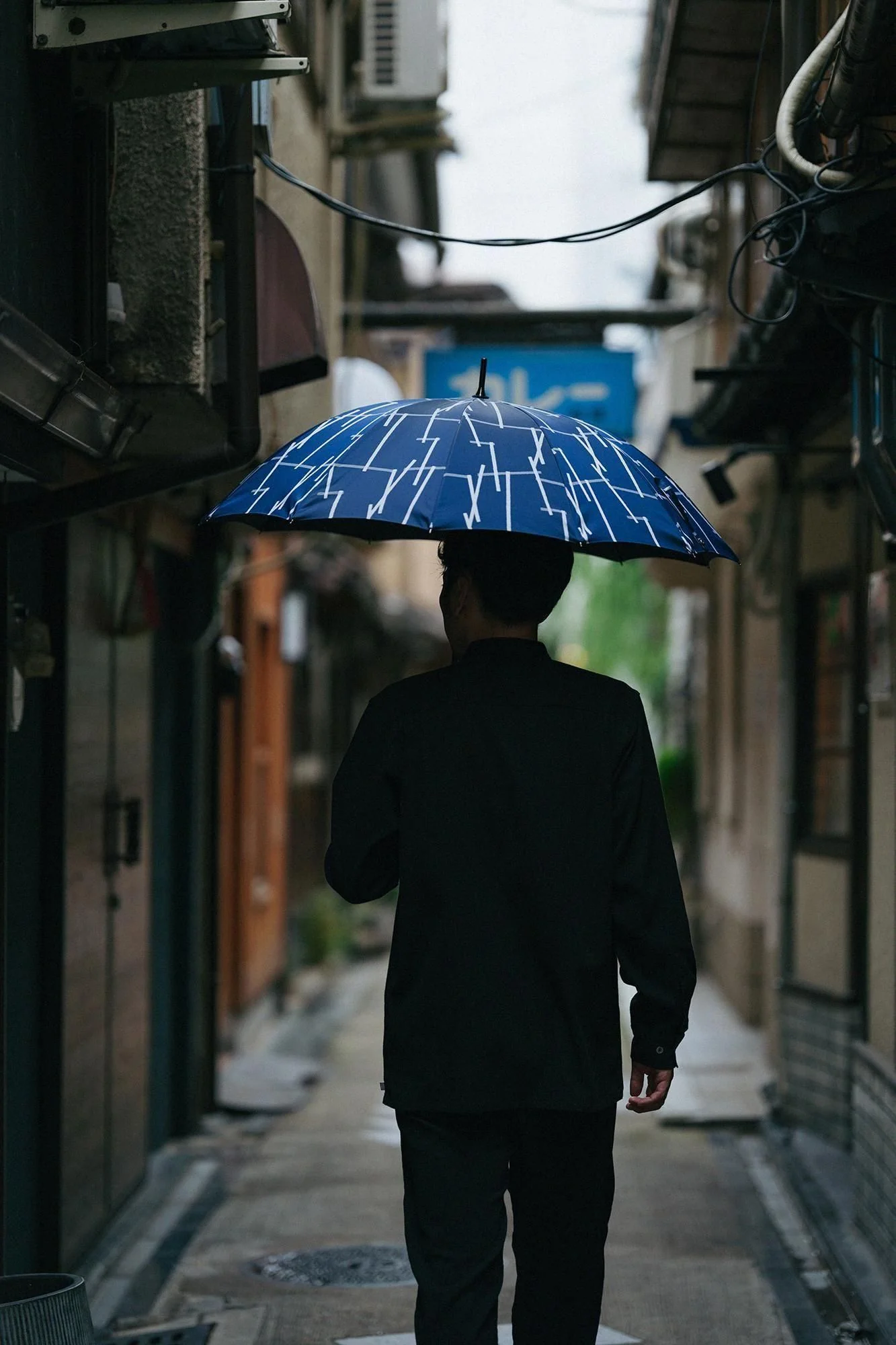 SOU・SOU×MOONBAT 郡内織(ぐんないおり) Carbon Umbrella/鳶(とび) - Image 5