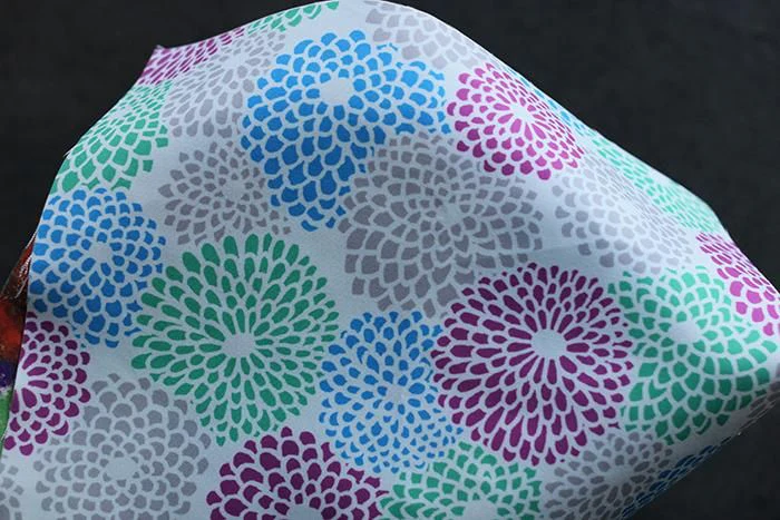 【1-3ヶ月後発送】SOU・SOU×Coccole Craftool カウンタースツール/菊づくし 涼風 - Image 3
