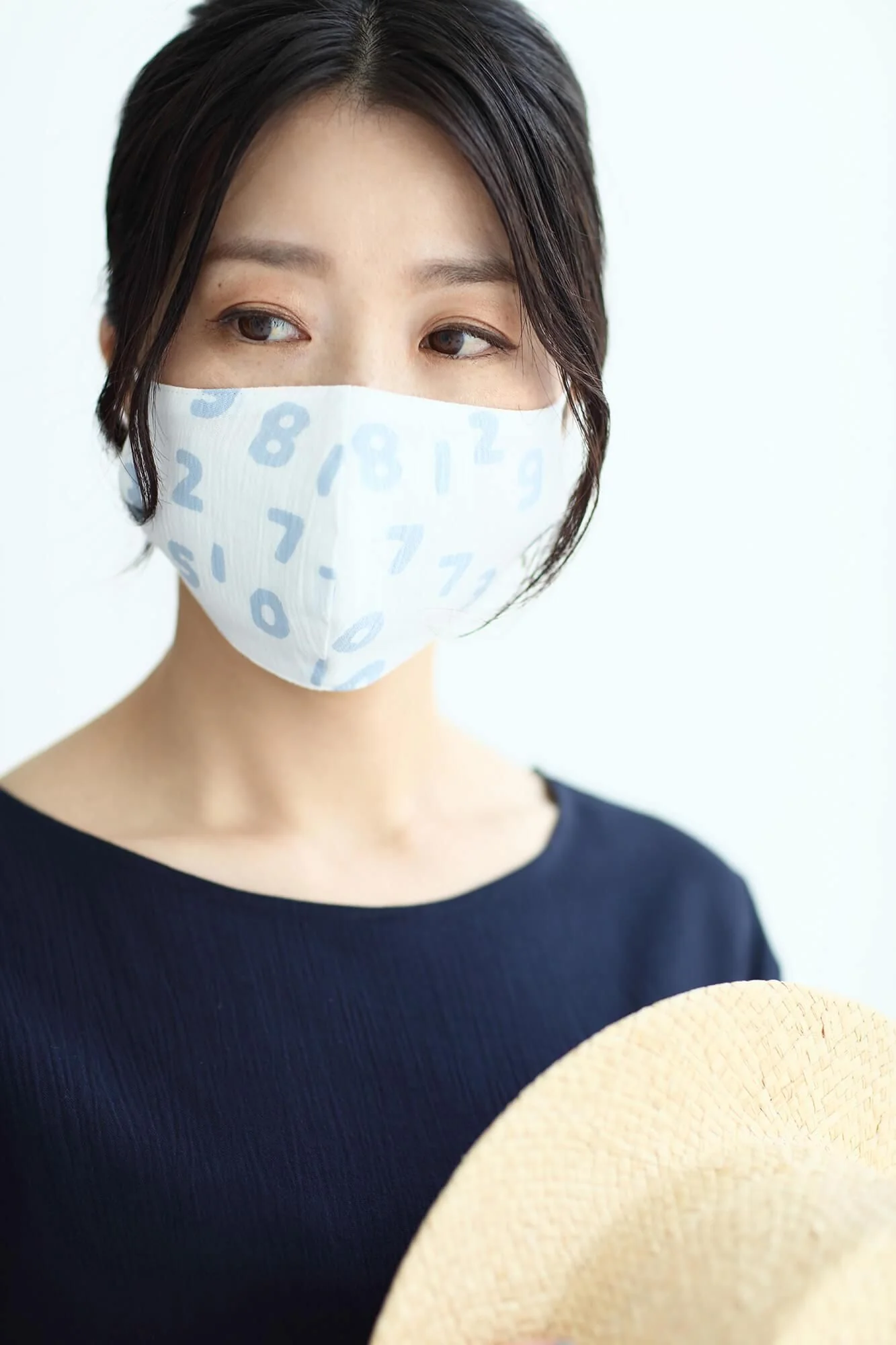 ◎【30%OFF】高島縮 テキスタイルマスク／SO-SU-U昆（こん） つくも×浅縹（あさはなだ） - Image 12