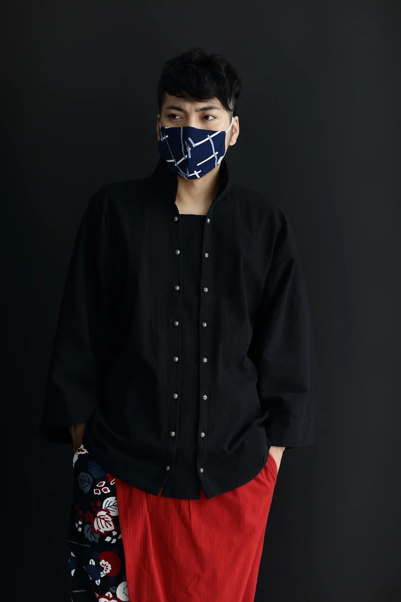 ◎【30%OFF】高島縮 テキスタイルマスク／鳶（とび） - Image 4