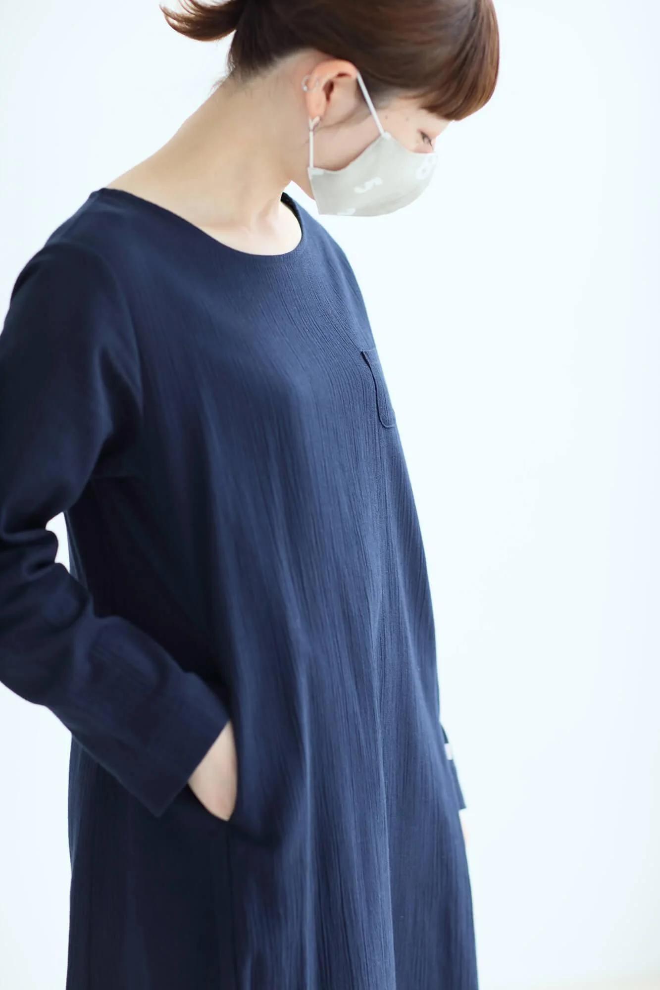◎【30%OFF】高島縮 テキスタイルマスク／SO-SU-U 白茶鼠（しらちゃねず） - Image 16