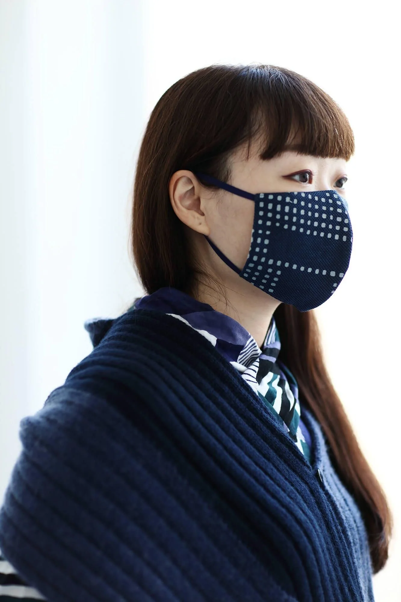 ◎【30%OFF】綿麻×高島縮 テキスタイルマスク／影 濃紺（かげ のうこん）×素鼠（すねず） - Image 10