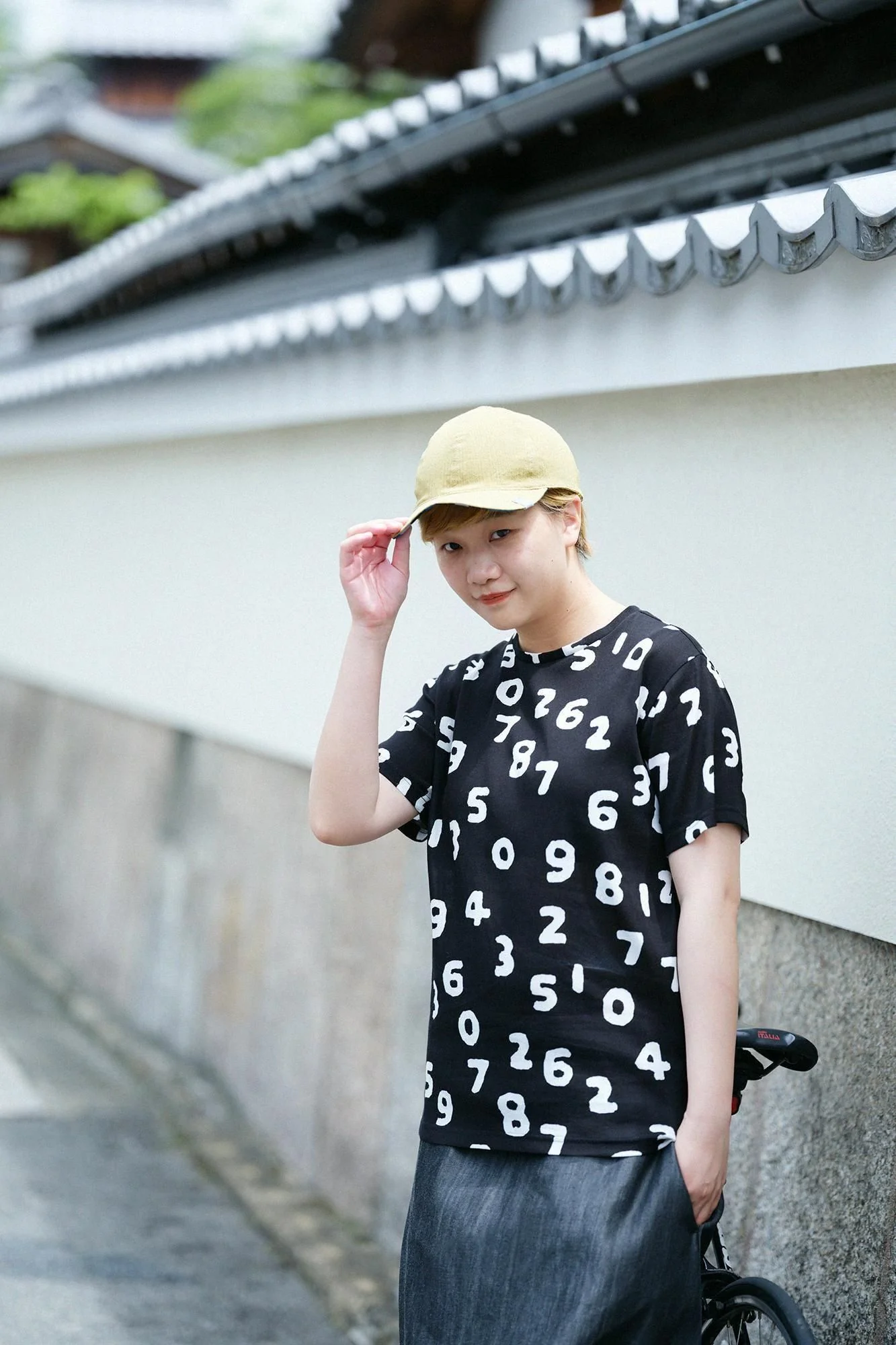 高島縮 40/40 半袖Tシャツ/SO-SU-U昆(こん) 濡羽色(ぬればいろ) - Image 4